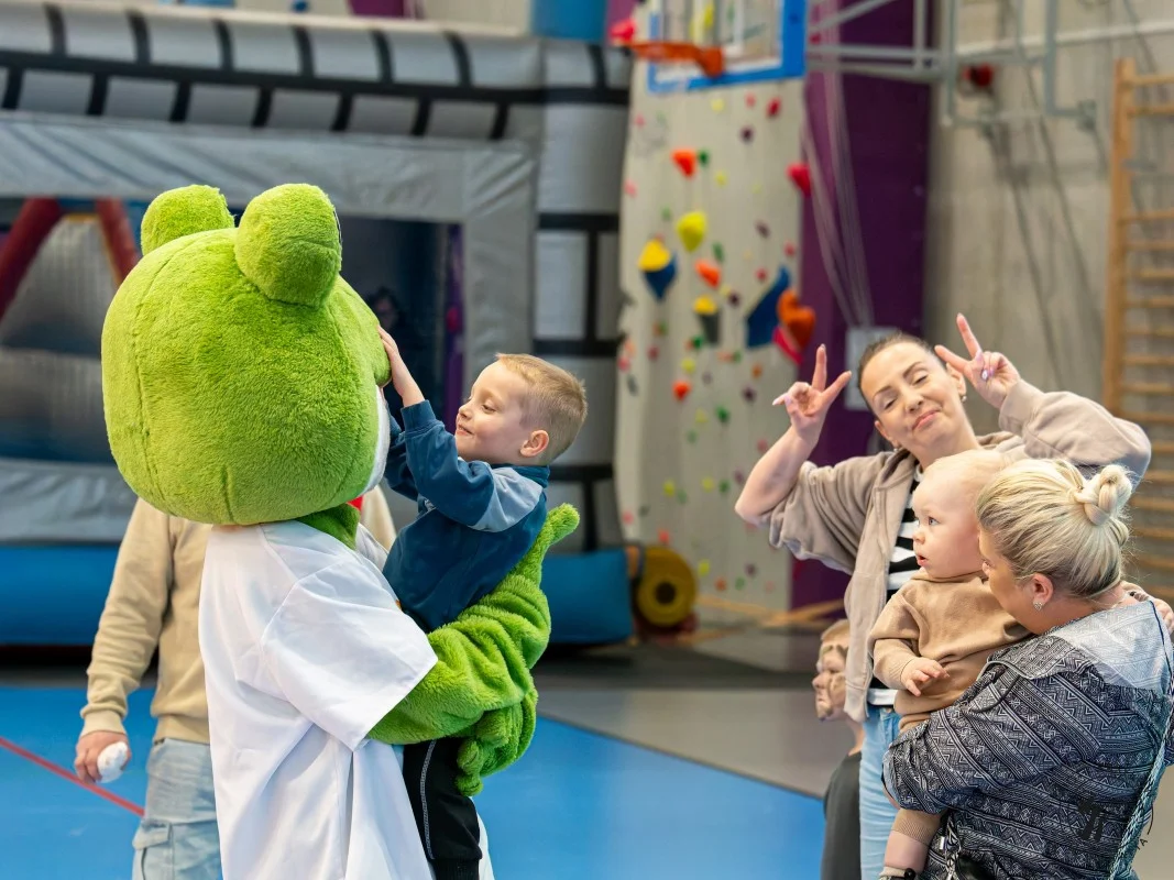 Hala na Skałce pełna energii. Za nami charytatywny dzień fitness w Świętochłowicach / fot. Piotr Sasyków Fotografia