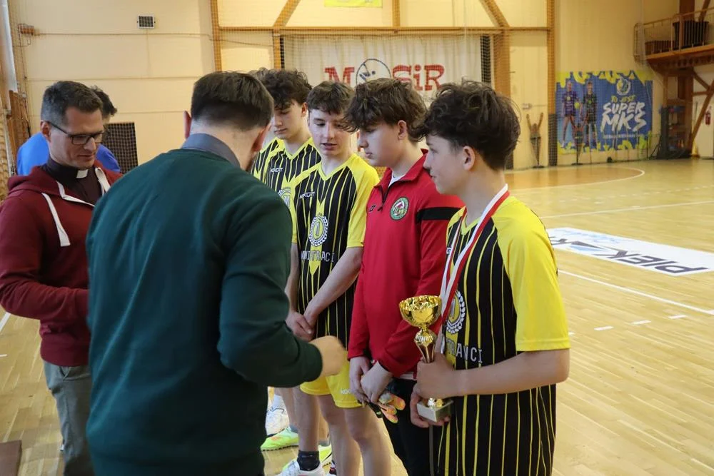 656020509_1598988552234882_5300698792847379016_n