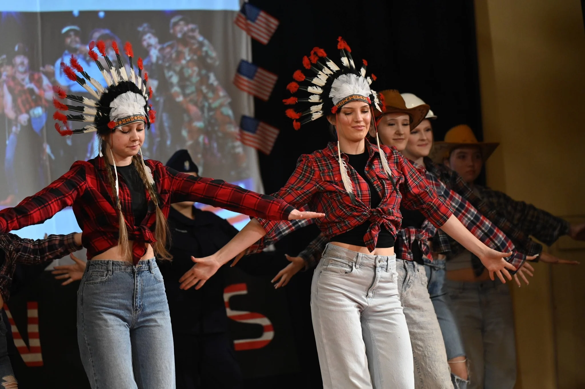 Finał Dni Amerykańskich w IV LO w Rudzie Śląskiej. Szkoła zakopała kapsułę czasu