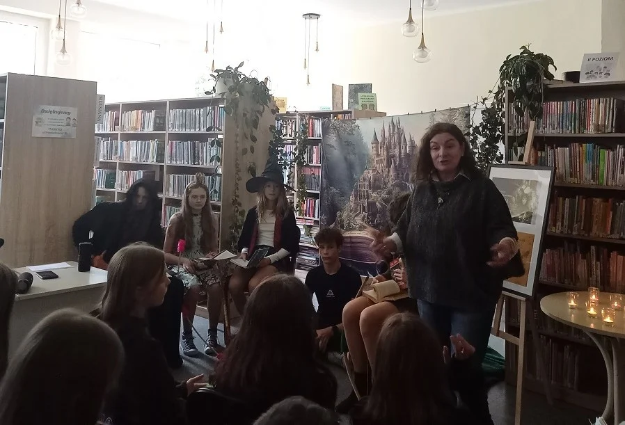 Tolkien w Kosztowach. Uczniowie przygotowali wyjątkowe literackie spotkanie