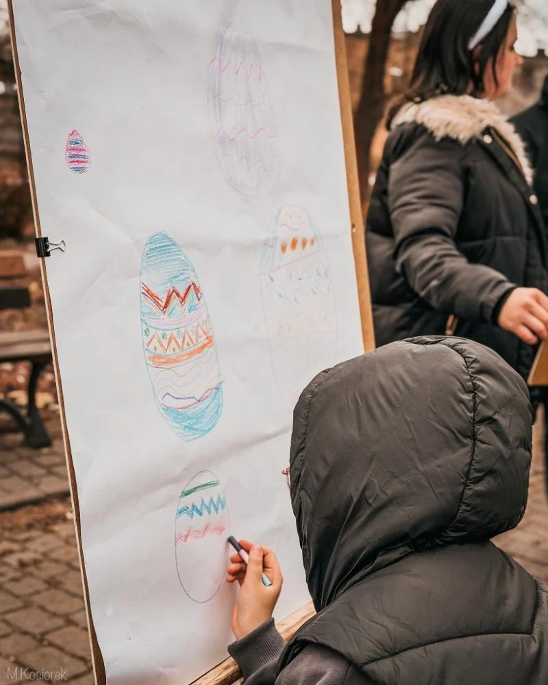 Chłód nie przeszkodził zabawie! Pyskowice świętowały na Jarmarku Wielkanocnym / fot. UM Pyskowice FB