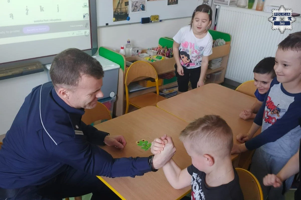 Komendant i jego I Zastępca o bezpieczeństwie najmłodszych w Żorach