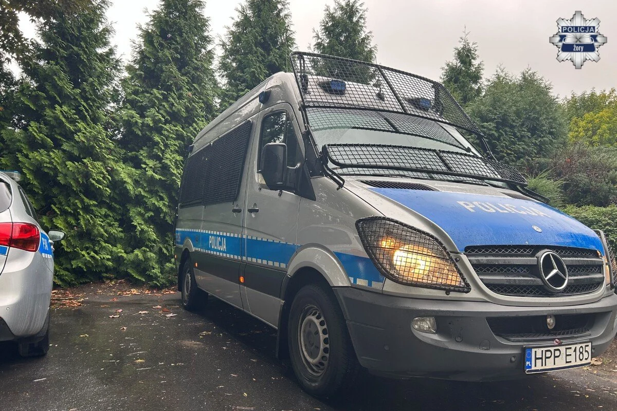 Kradł stalowe elementy i sprzedawał je na złomie. 30-latek z Żor zatrzymany