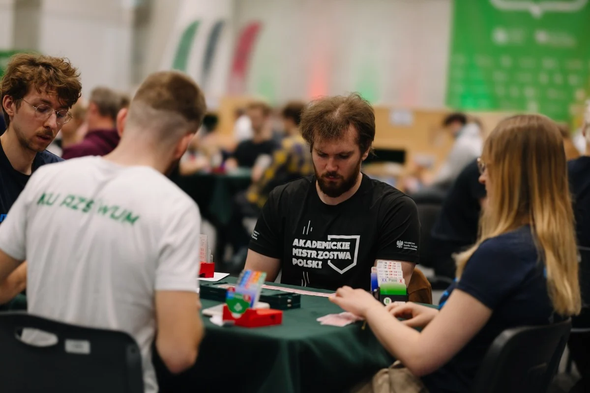 Akademickie Mistrzostwa Polski w brydżu wracają do Katowic. Rekord frekwencji