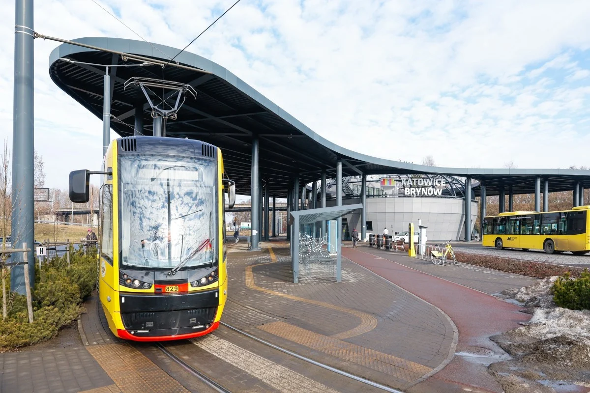 Ponad 325 tysięcy parkowań w 2025 roku. Popularność katowickich centrów przesiadkowych z każdym rokiem rośnie / fot. KAW