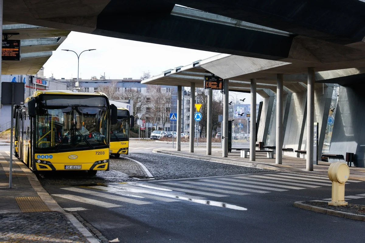 Ponad 325 tysięcy parkowań w 2025 roku. Popularność katowickich centrów przesiadkowych z każdym rokiem rośnie / fot. KAW