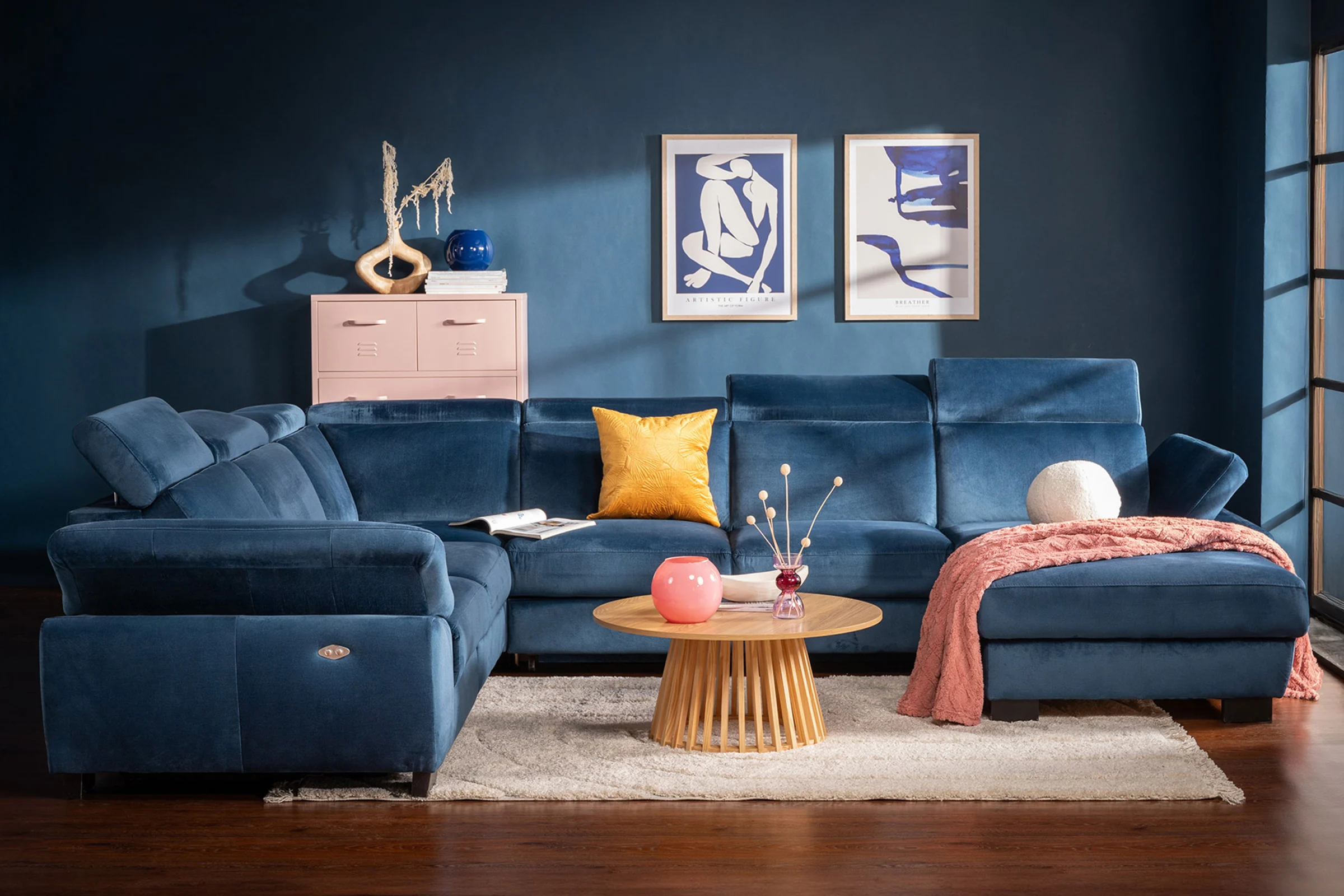 Centrum domowej rozrywki: dlaczego narożnik w kształcie U to najlepszy wybór dla dużej rodziny?