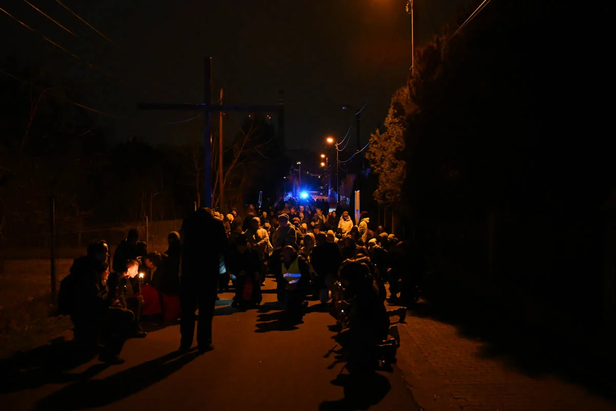 Wierni przeszli w Drogach Krzyżowych ulicami Rudy Śląskiej / fot. Marek Faber