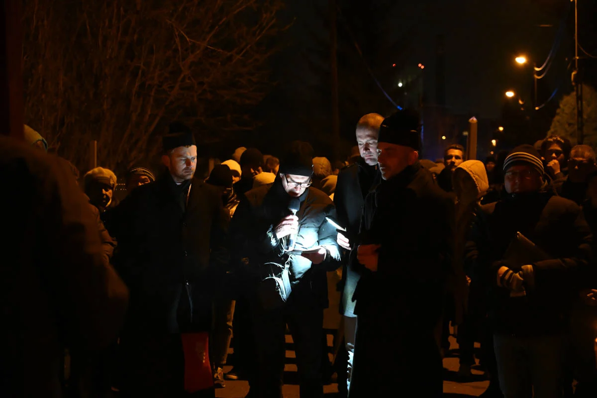 Wierni przeszli w Drogach Krzyżowych ulicami Rudy Śląskiej / fot. Marek Faber