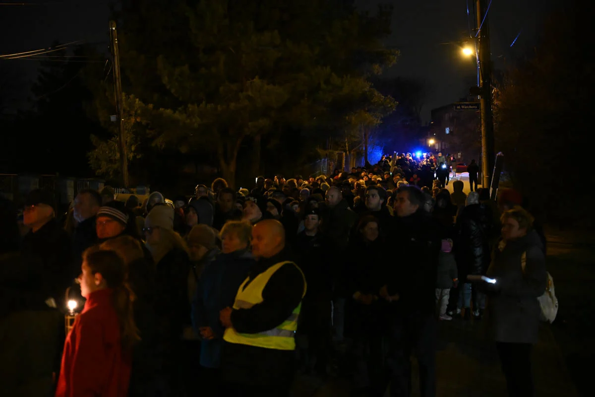 Wierni przeszli w Drogach Krzyżowych ulicami Rudy Śląskiej / fot. Marek Faber