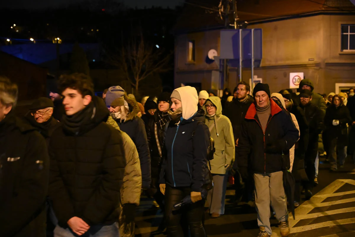 Wierni przeszli w Drogach Krzyżowych ulicami Rudy Śląskiej / fot. Marek Faber