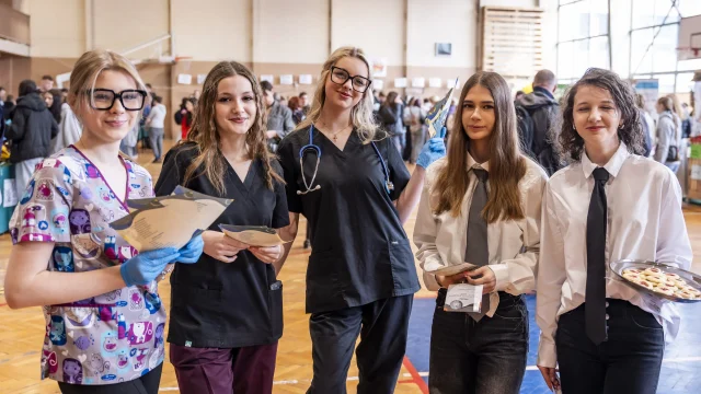 Festiwal Zawodów w Zabrzu. Uczniowie poznali ofertę szkół ponadpodstawowych