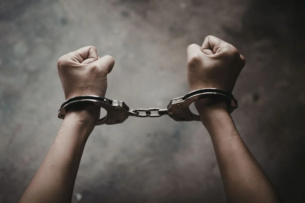 Blisko kilogram narkotyków przejęty. Żorscy kryminalni zatrzymali trzy osoby