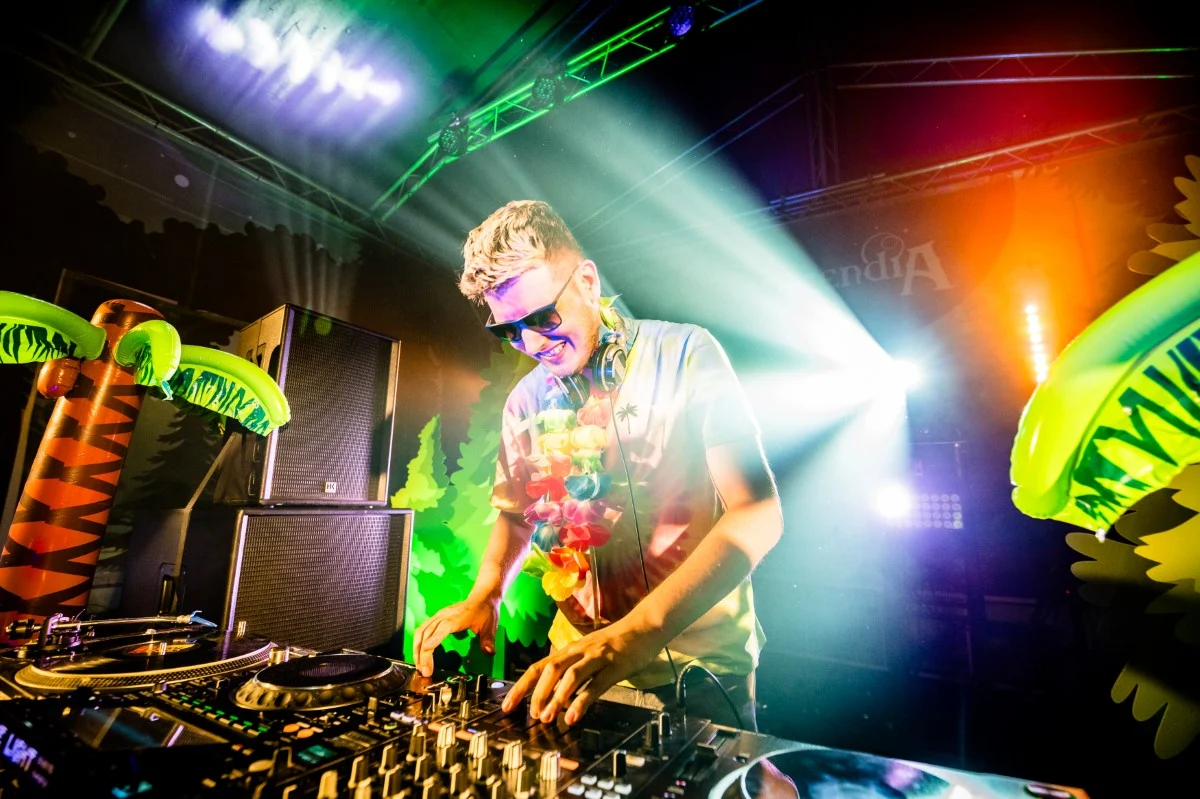 Legendia rozpoczyna sezon 2026. Na start bilety nawet 50% taniej i powrót Biletu Spacerowego / fot. Legendia