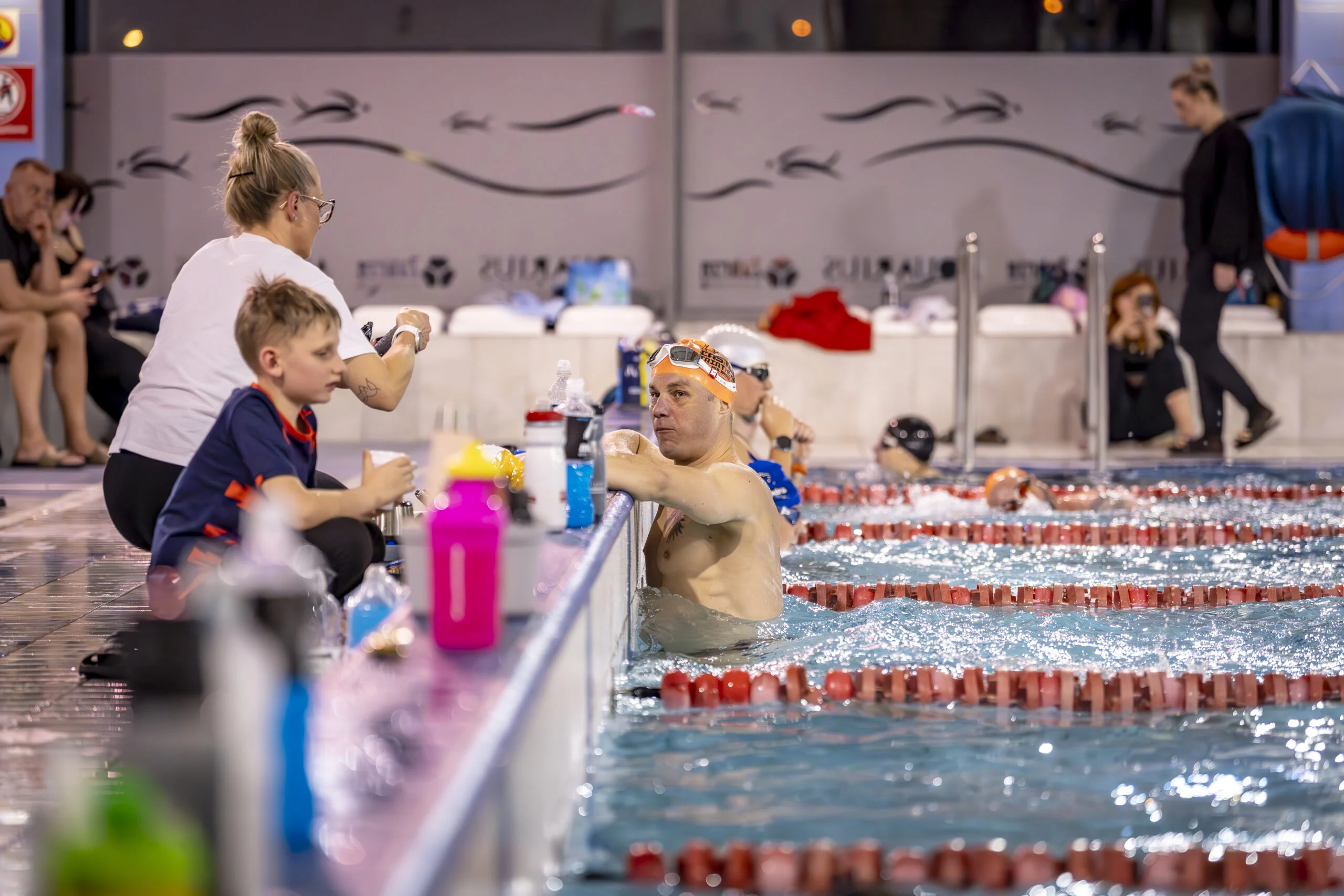 Sportowe emocje podczas XI Ogólnopolskiego Nocnego Maratonu Pływackiego OTYLIADA w Zabrzu