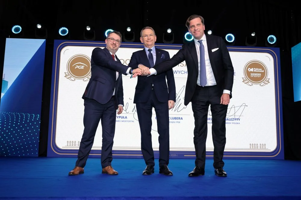 PGE podpisała umowy na budowę dwóch nowych elektrowni gazowych w Rybniku i Gryfinie