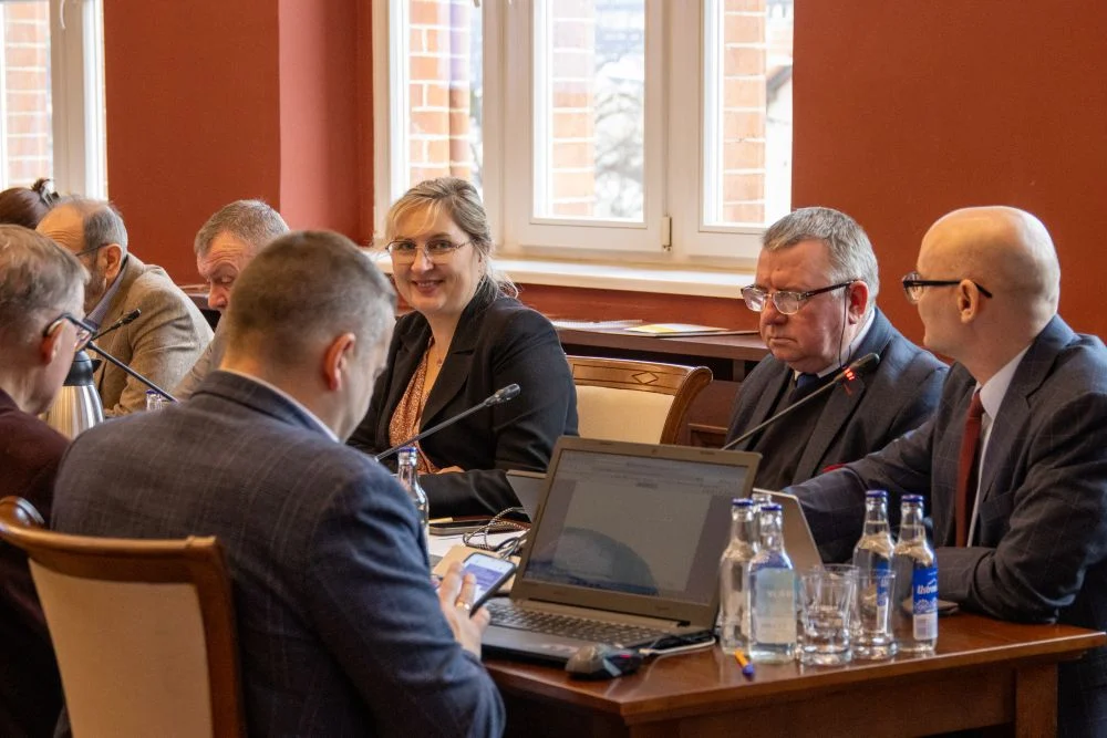 Ruszyły marcowe komisje w Wodzisławiu Śląskim. Radni zajmą się drogami, odpadami i bezpieczeństwem