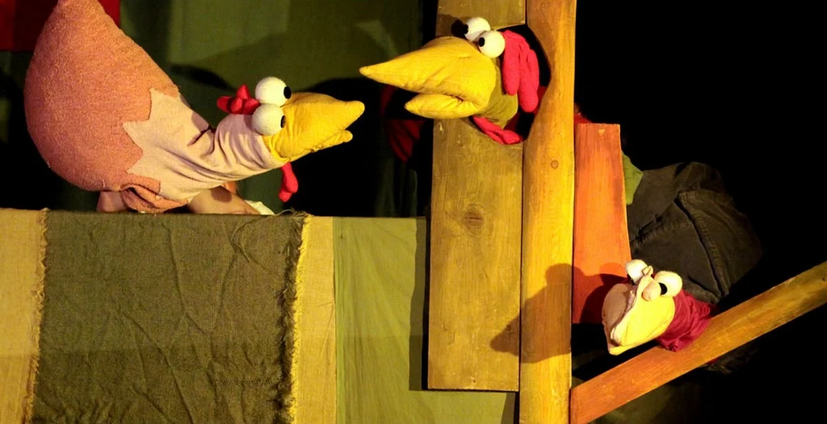 Teatr Młodszego Widza w MDK Mikołów. „O! Wlazł kotek na płotek” w kwietniu