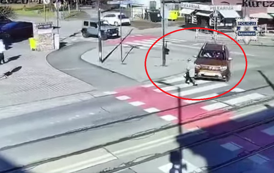 Potrącenie na przejściu dla pieszych w Świętochłowicach. Kierowca nie ustąpił pierwszeństwa