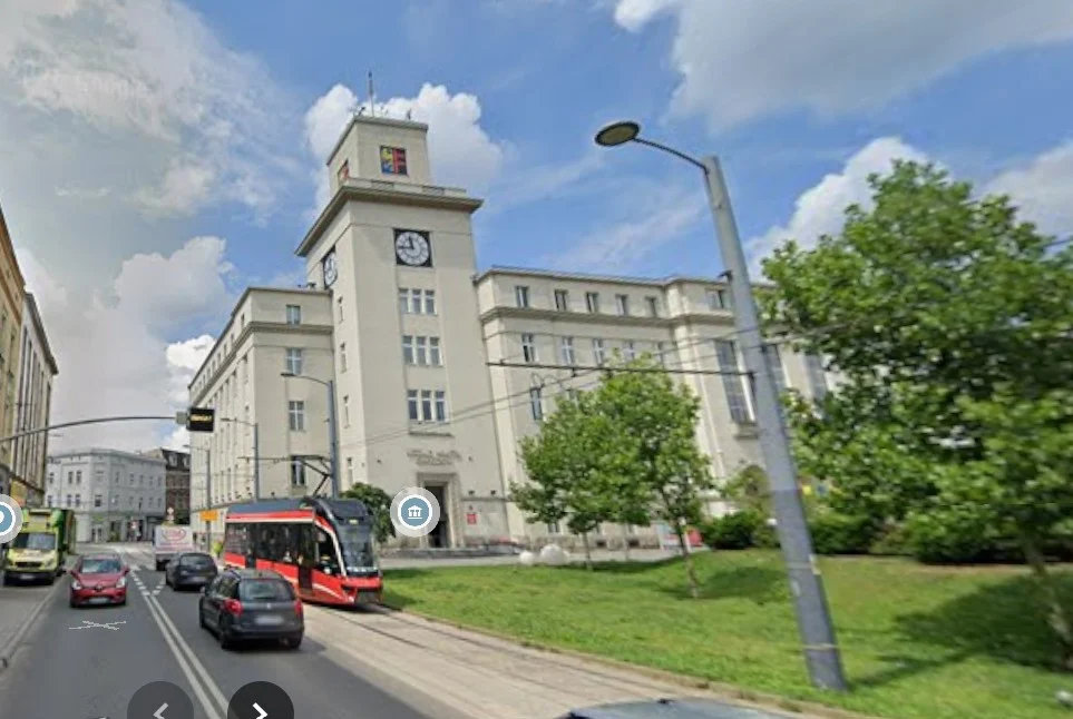 Naruszenie bezpieczeństwa w Chorzowie: ujawniono włamanie do archiwum urzędu miasta