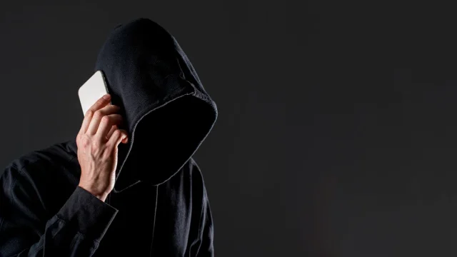 Oszustwo „na pracownika banku” i "policjanta". Sosnowiczanka straciła ponad 240 tysięcy złotych