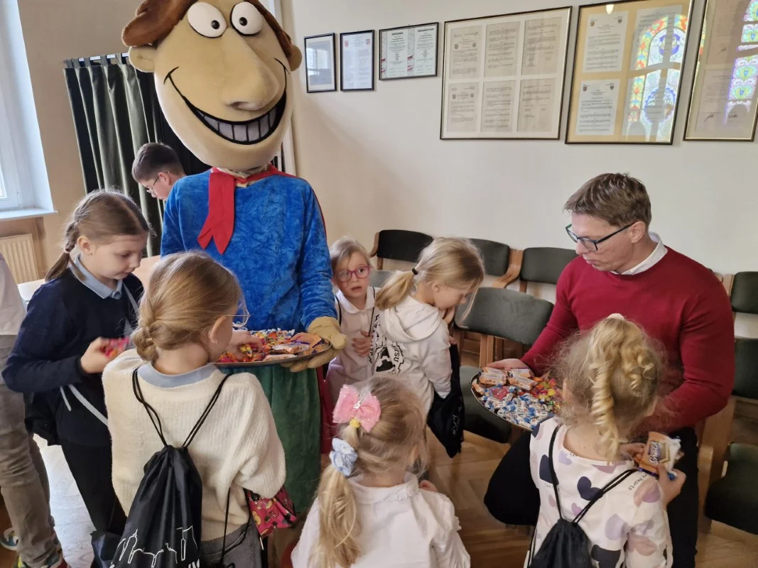 Konkurs "Niebieski wkracza do miasta" - uczniowie i przedszkolaki pokazali ekologiczną moc