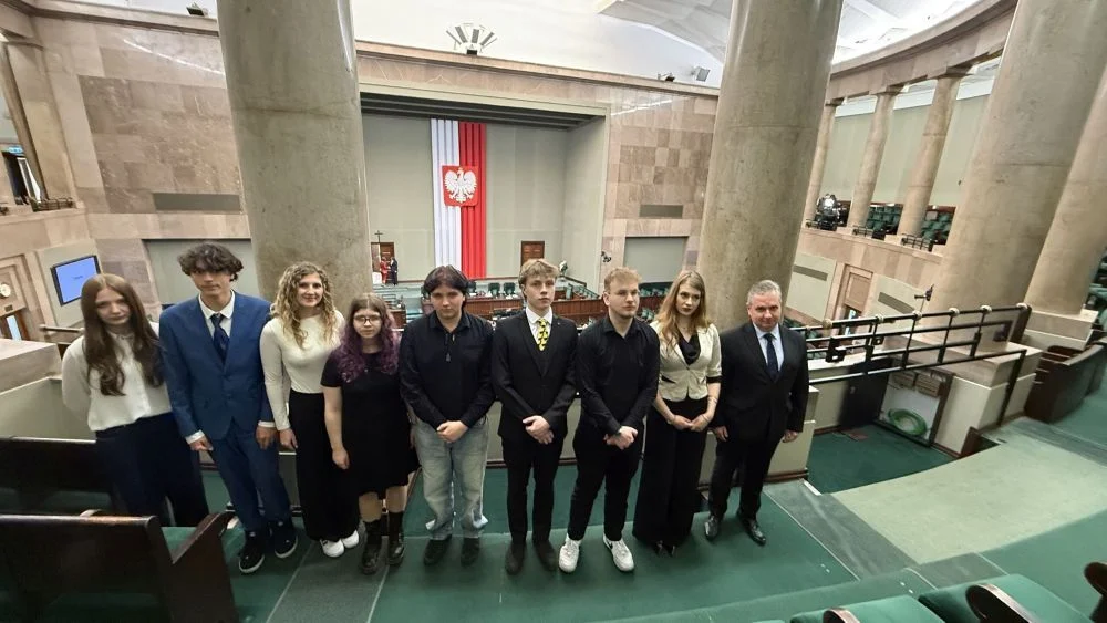 Młodzież z Siemianowic w Sejmie. Wyjątkowa lekcja demokracji w praktyce /fot. Młodzieżowa Rada Miasta