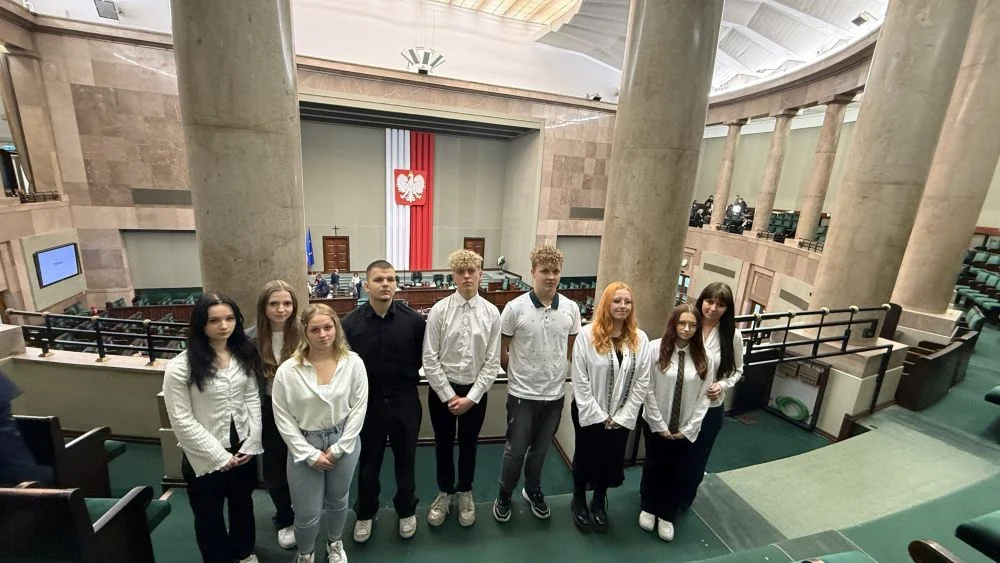 Młodzież z Siemianowic w Sejmie. Wyjątkowa lekcja demokracji w praktyce /fot. Młodzieżowa Rada Miasta