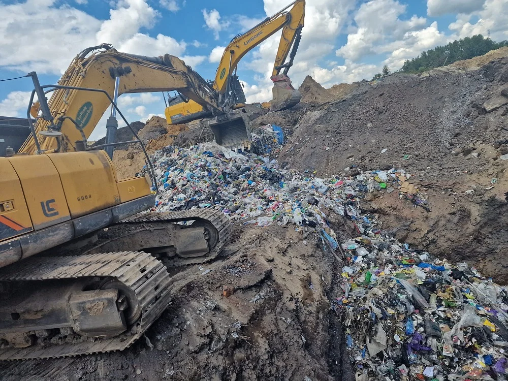 Afera śmieciowa w Piekarach Śląskich. Łapówki, kontrole i znikające dokumenty