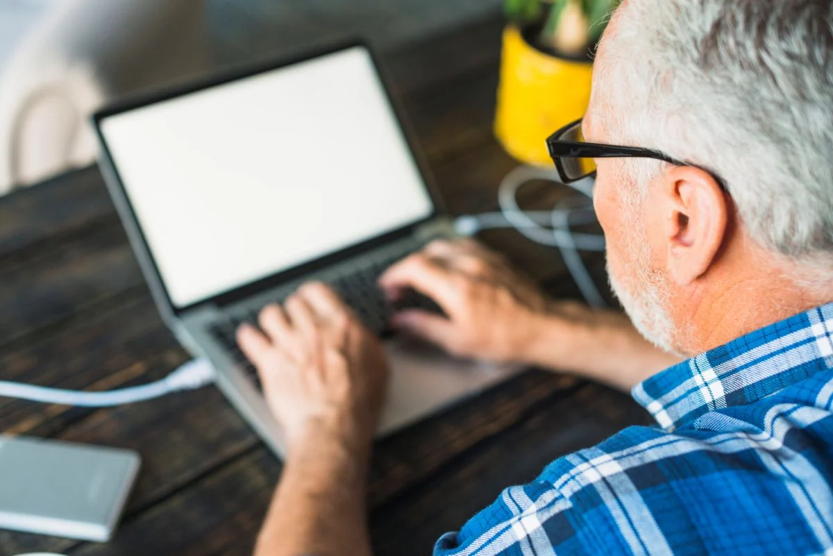 Warsztaty komputerowe dla seniorów ze Świętochłowic oraz dyżury Miejskiej Rady Seniorów