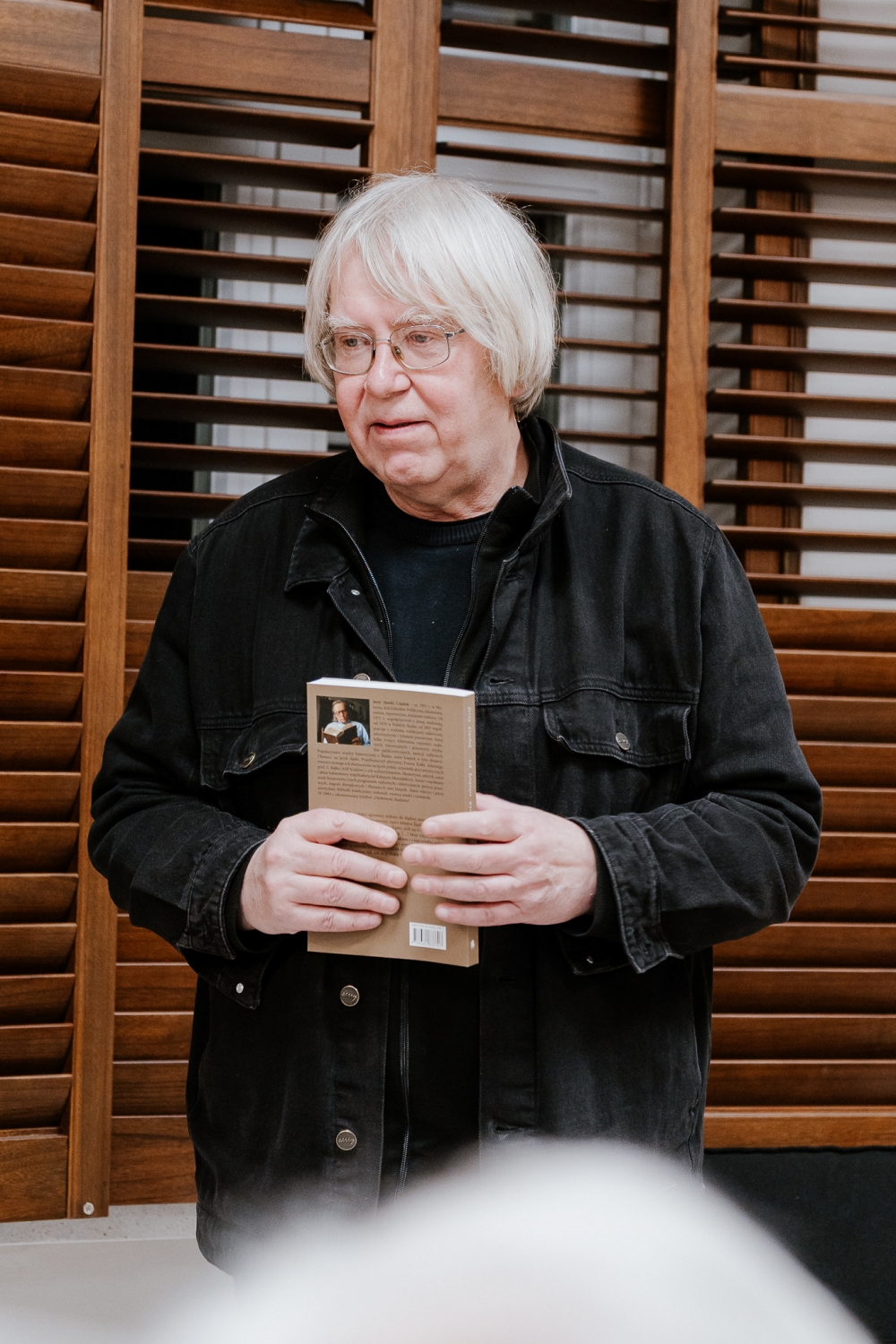 Jerzy Ciurlok przedstawia historię Górnego Śląska w swojej najnowszej książce / fot. UM Mikołów