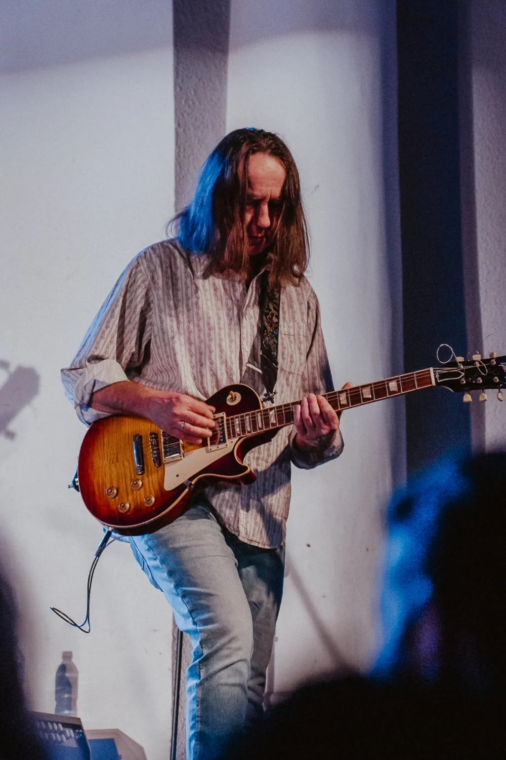 „Blues u kóz” zainaugurowany. Na scenie Maciej Lipina i Nocna Zmiana Bluesa / fot. Birdabo Studio