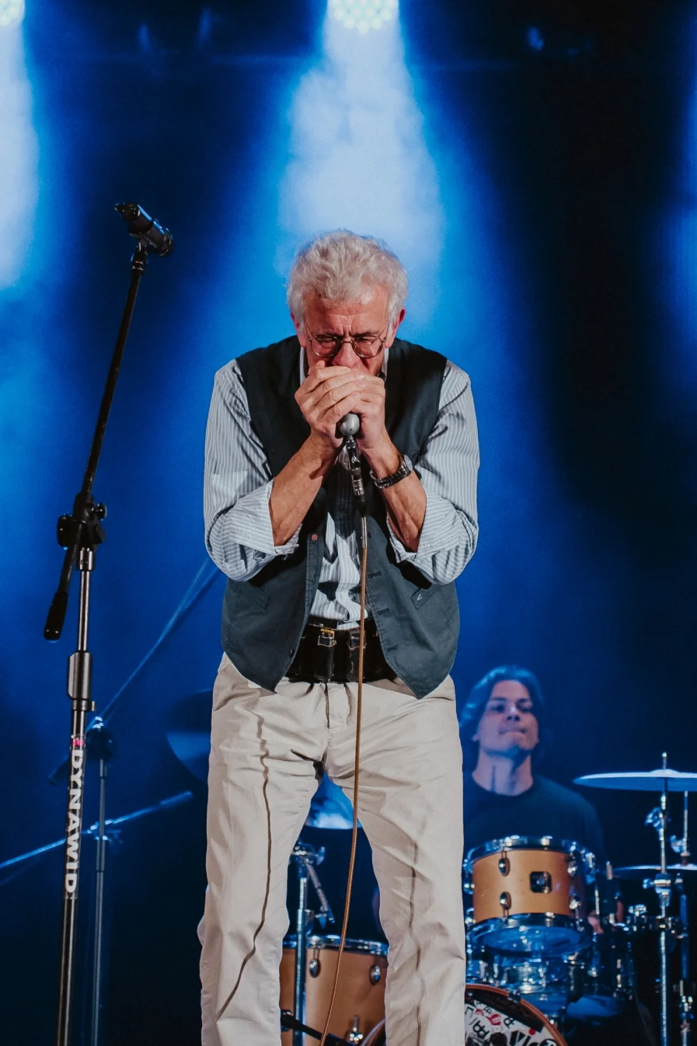 „Blues u kóz” zainaugurowany. Na scenie Maciej Lipina i Nocna Zmiana Bluesa / fot. Birdabo Studio