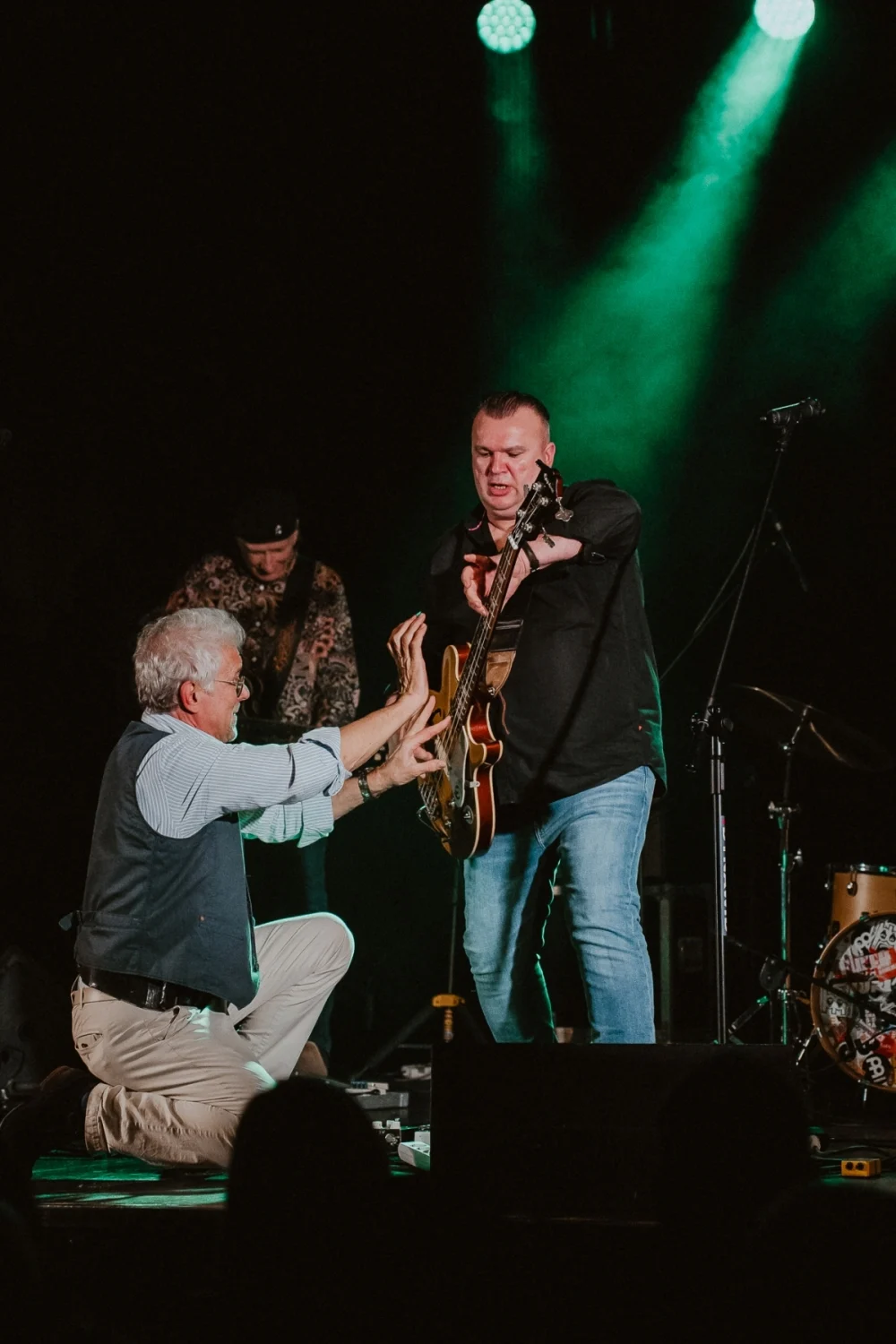 „Blues u kóz” zainaugurowany. Na scenie Maciej Lipina i Nocna Zmiana Bluesa / fot. Birdabo Studio