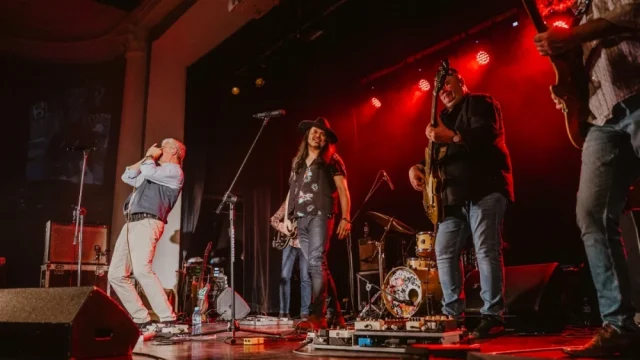 "Blues u kóz" zainaugurowany. Na scenie Maciej Lipina i Nocna Zmiana Bluesa