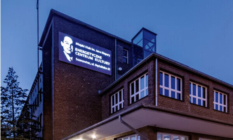 „Rewizyta Spojrzeń” w Sosnowcu. Ulica Modrzejowska w obiektywie fotografów