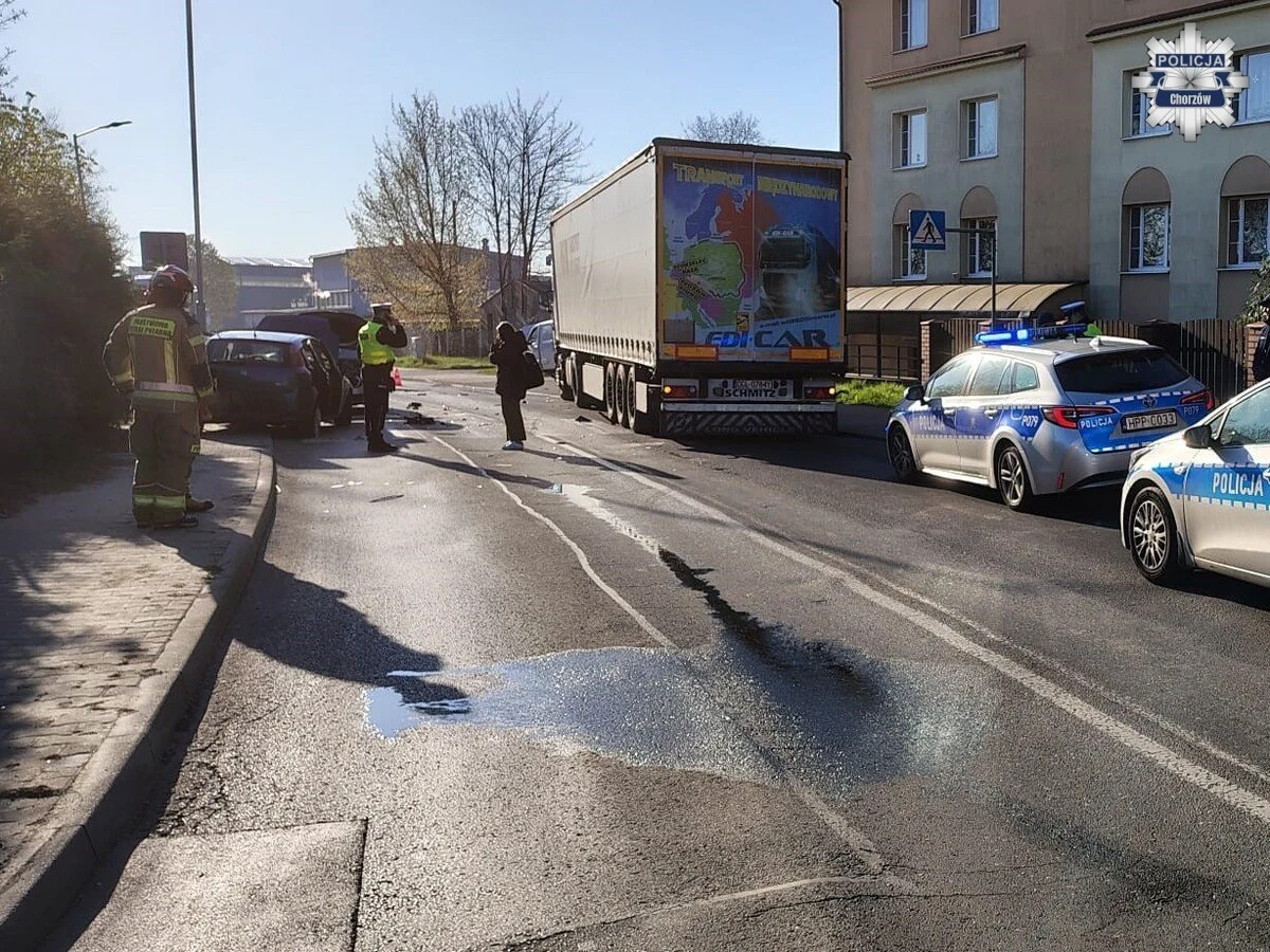 Pijany kierowca spowodował kolizję w Chorzowie. Zderzył się z trzema autami