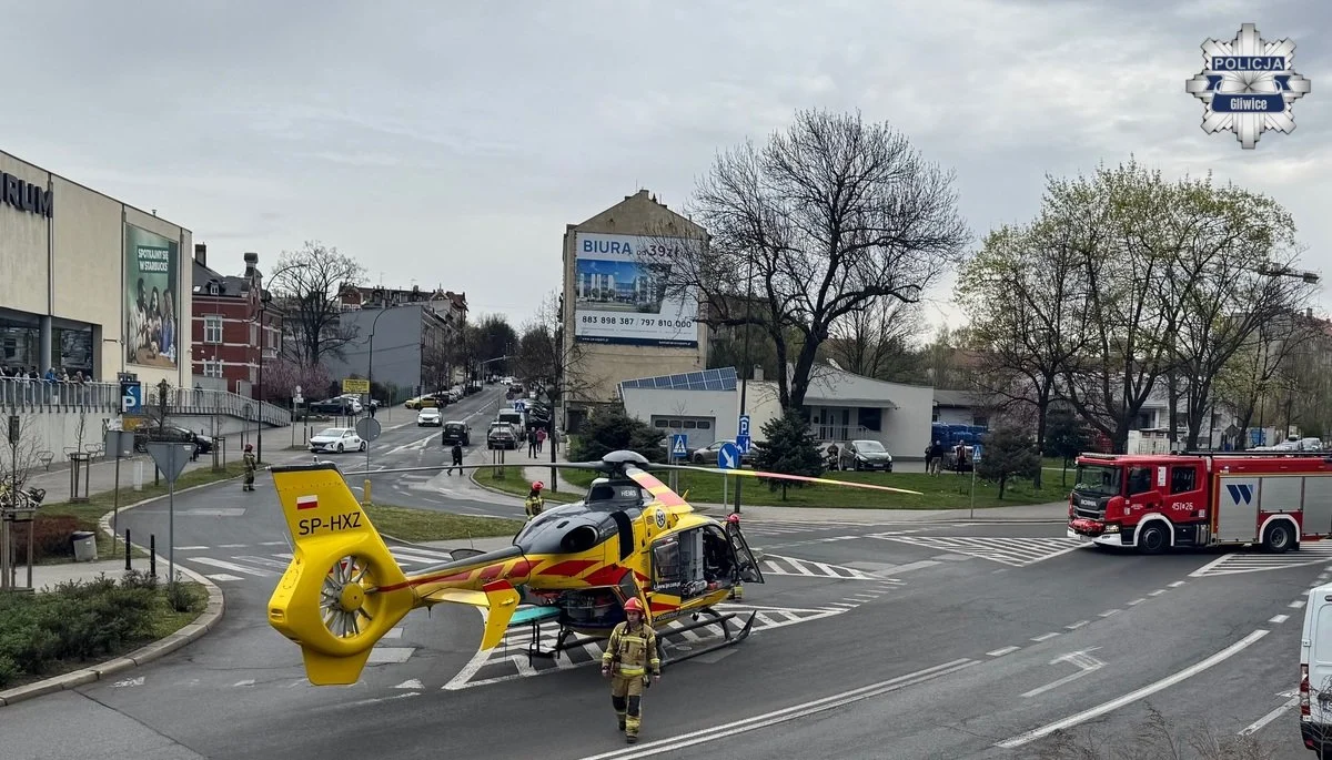 Potrącenie 33-letniego mężczyzny przez pociąg pośpieszny na torowisku przy ulicy Traugutta