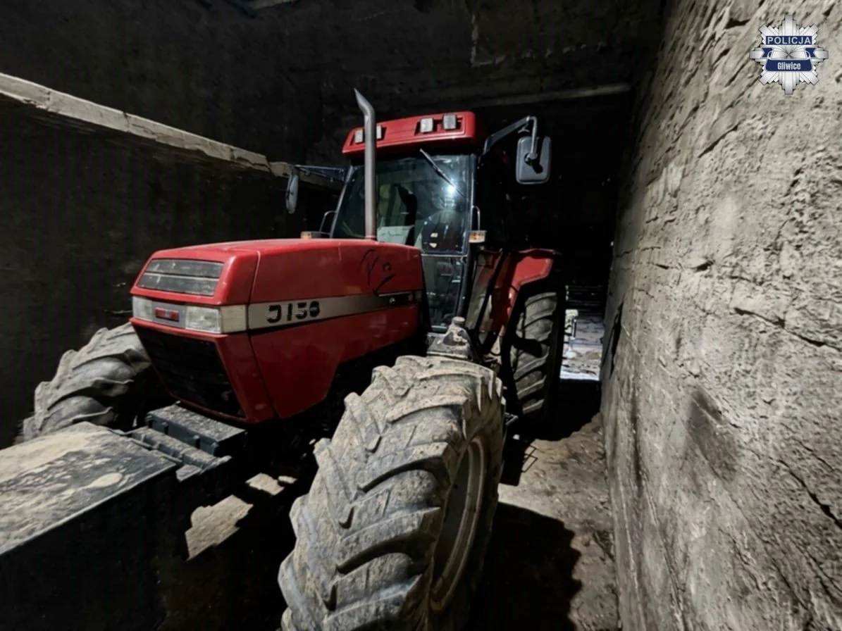 Ciągnikiem wracał z pola mając ponad 3 promile. Uderzył w ogrodzenie