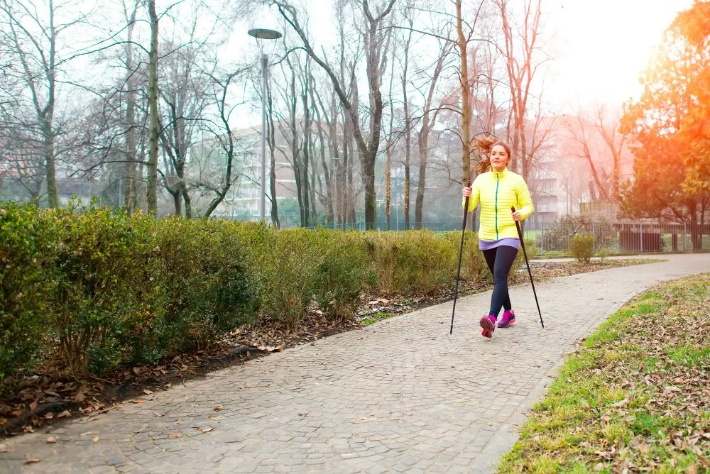 Nordic walking w Beskidach. Ślązacy odkrywają nowy sposób na aktywność
