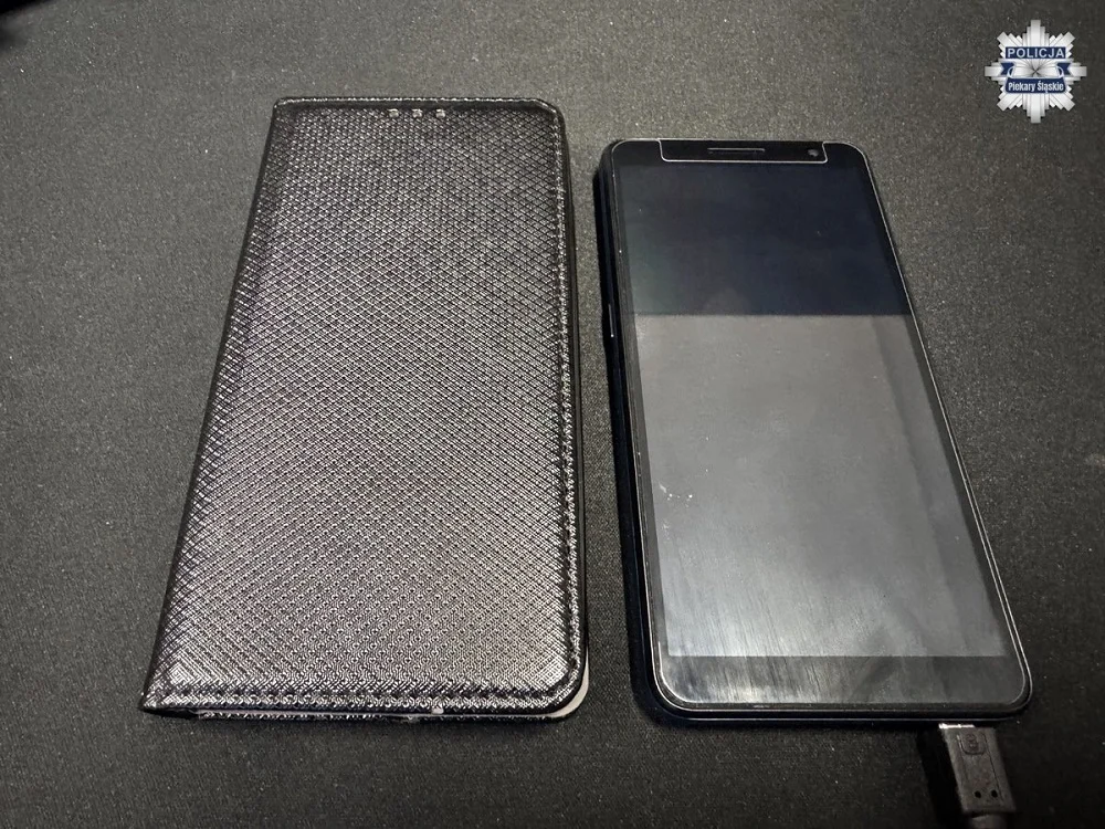 Znaleziono telefon w Piekarach Śląskich. Właściciel może odebrać zgubę