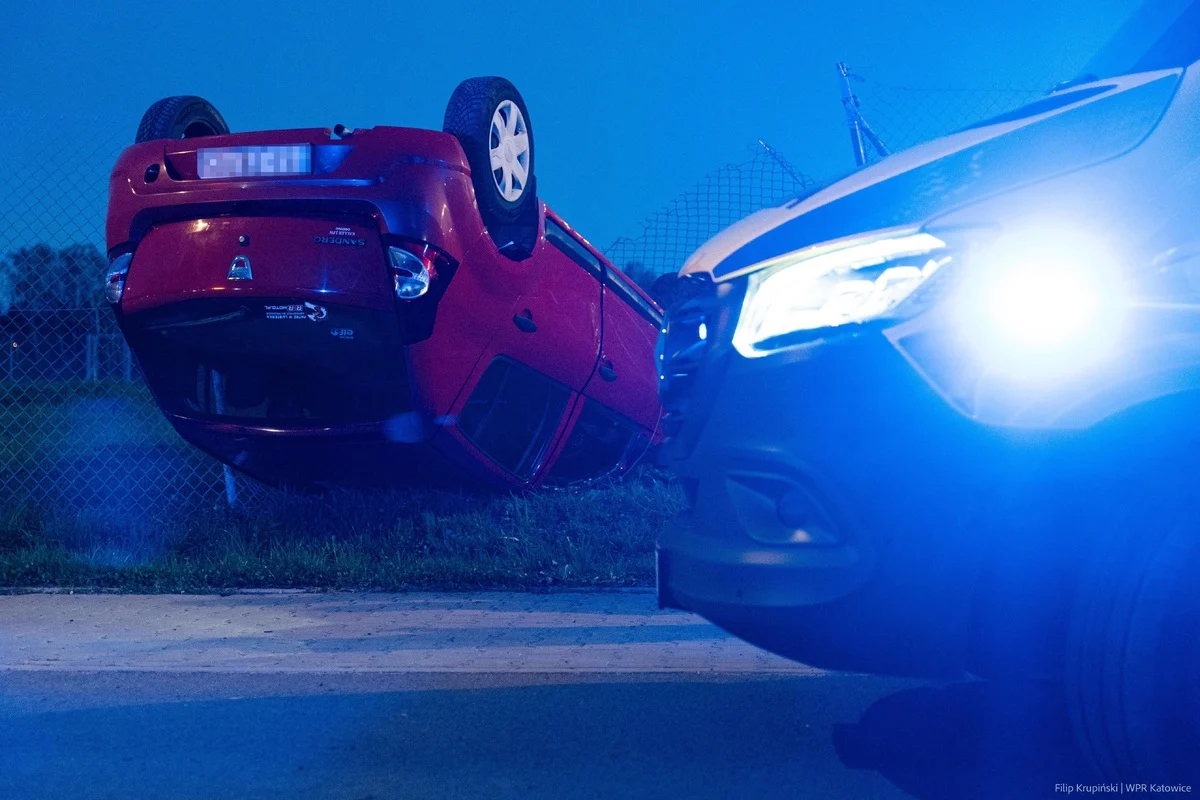 Dachowanie na ul. Kokota w Rudzie Śląskiej. Policja podała bilans wielkanocnego weekendu