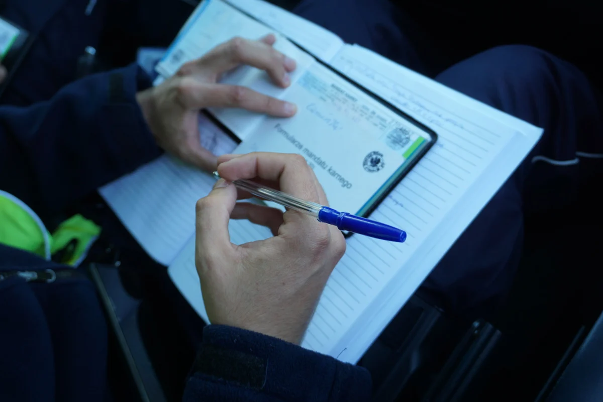 Driftował BMW po Rybniku. 23-latek stracił prawo jazdy