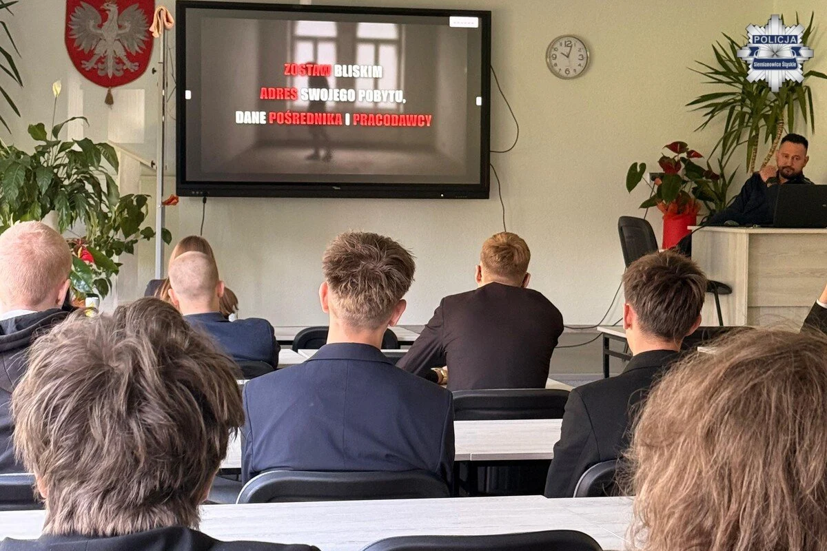 Młodzież z Meritum uczyła się, jak nie wpaść w pułapkę handlarzy ludźmi