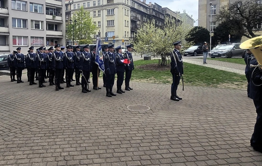 Największe ślubowanie policjantów w tym roku. Tyska komenda zyska nowych funkcjonariuszy