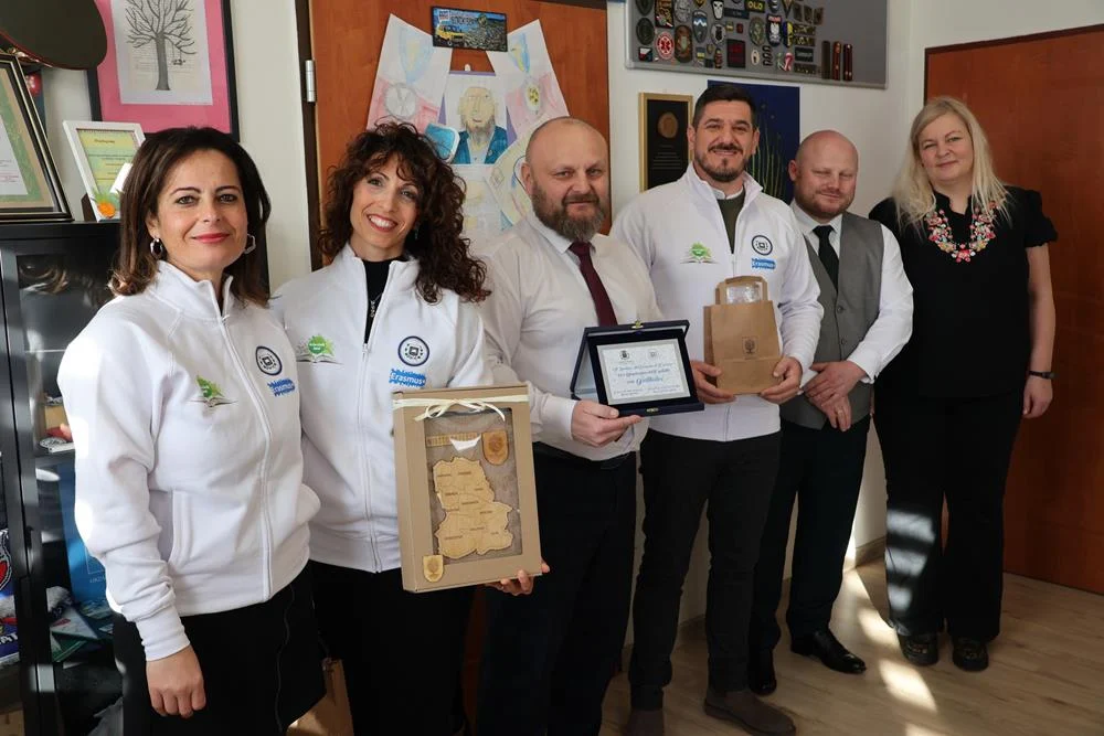 Erasmus+ w Orzeszu: SP nr 3 zyskała dofinansowanie na projekt o energetyce!