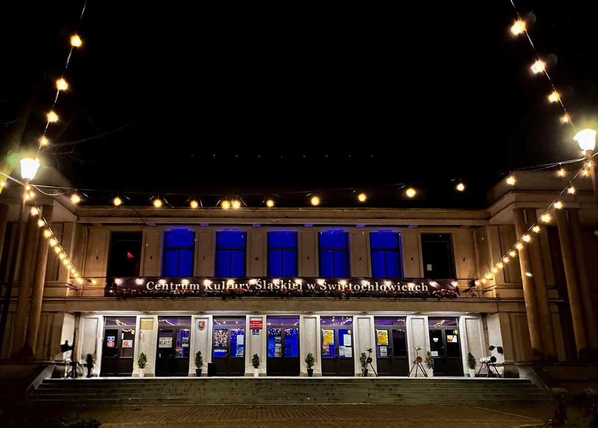 Świętochłowice zaświeciły się na niebiesko. Ważny gest dla osób w spektrum