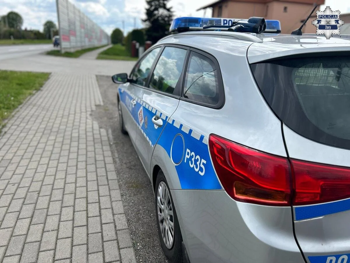 Żory: 19-letni kierowca miał niemal 2 promile i wiózł cztery nastolatki