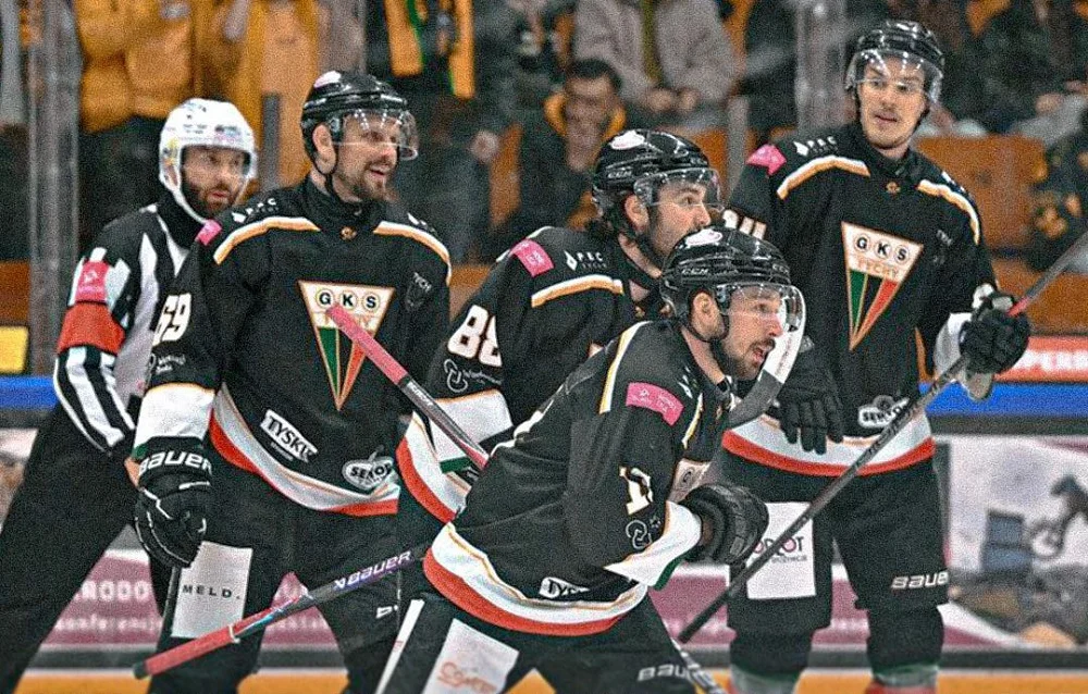 GKS Tychy dwa razy lepszy od Katowic. Finał rozpoczęty idealnie