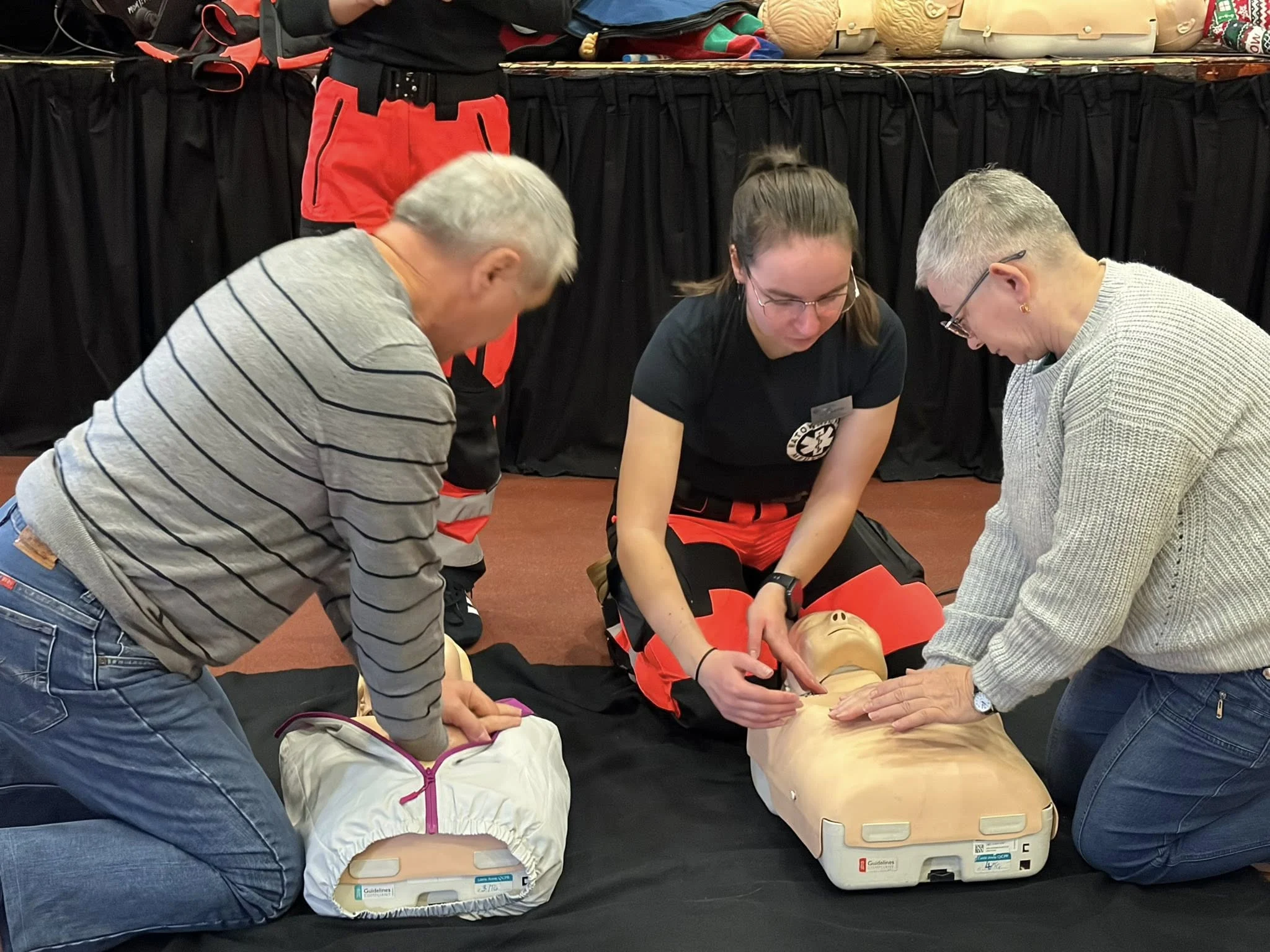 Seniorzy w Zabrzu znów ćwiczyli pierwszą pomoc. Kolejne zajęcia w MOK